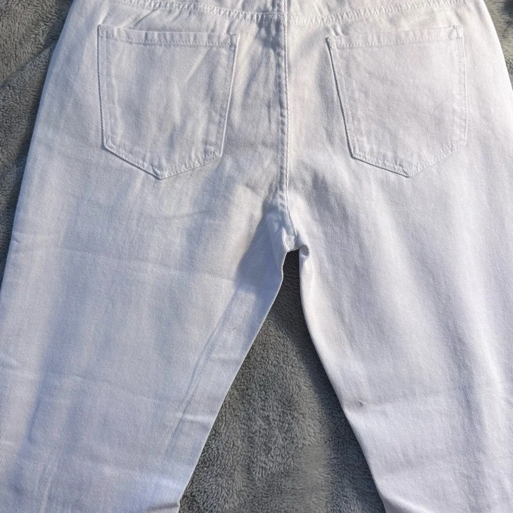 Manfinity White Distressed Ripped Jeans Size 34 - Picture 4 of 7